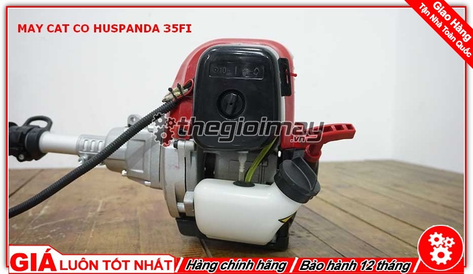 Mặt hông máy cắt cỏ Huspanda 35FI.
